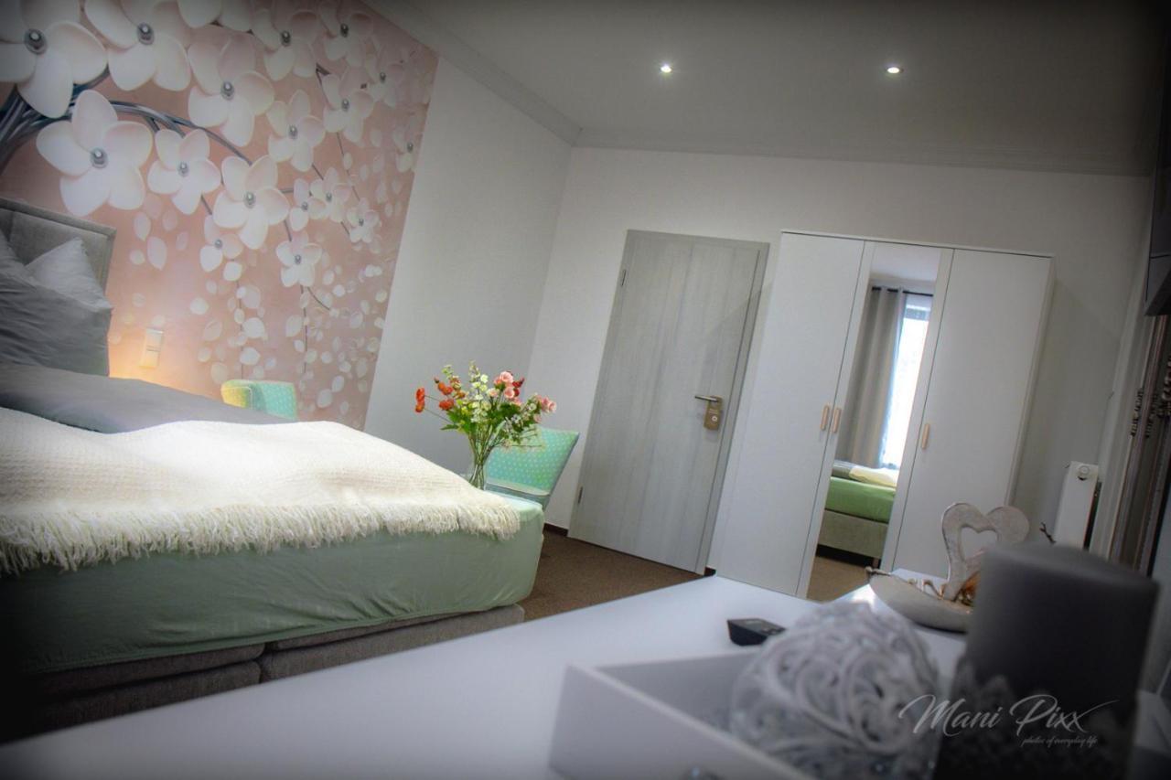 Villa Prestige Zeitz Bagian luar foto