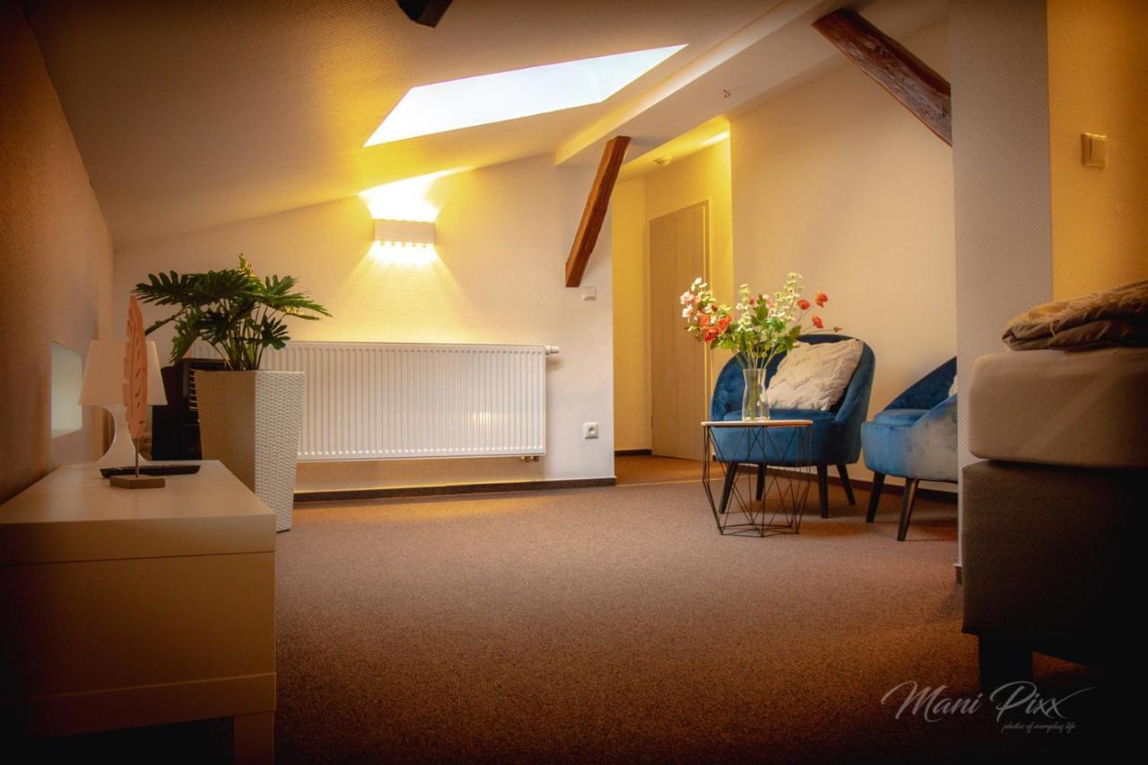 Villa Prestige Zeitz Bagian luar foto