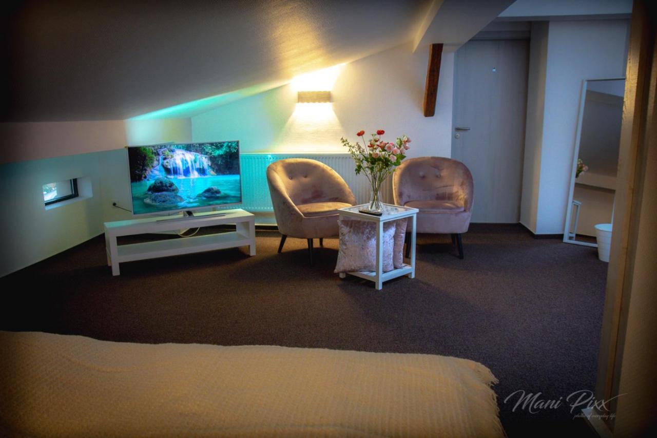 Villa Prestige Zeitz Bagian luar foto