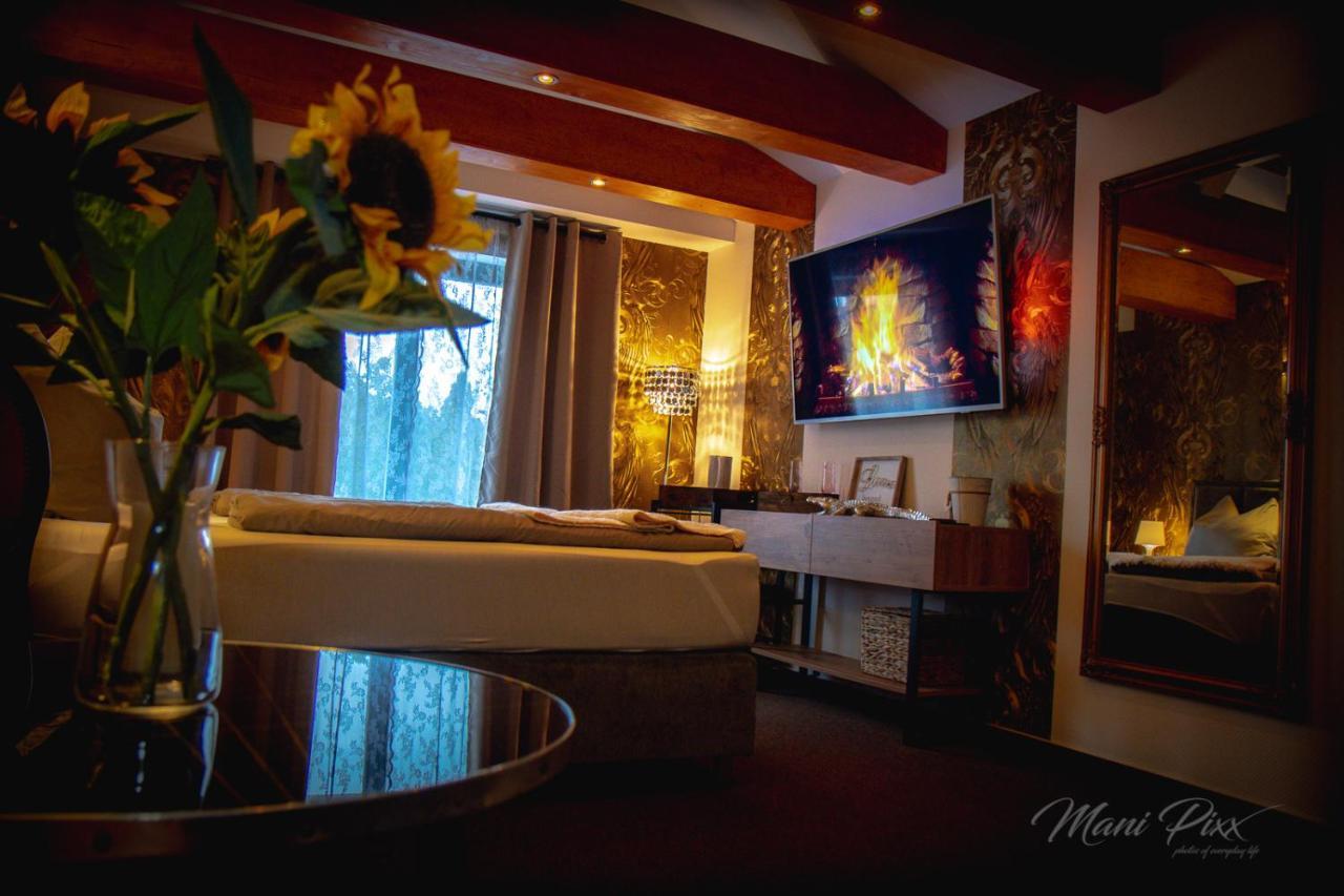 Villa Prestige Zeitz Bagian luar foto